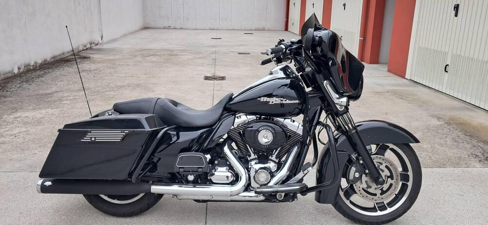 Harley-Davidson 1584 Street Glide (2008 - 10) - FLHX