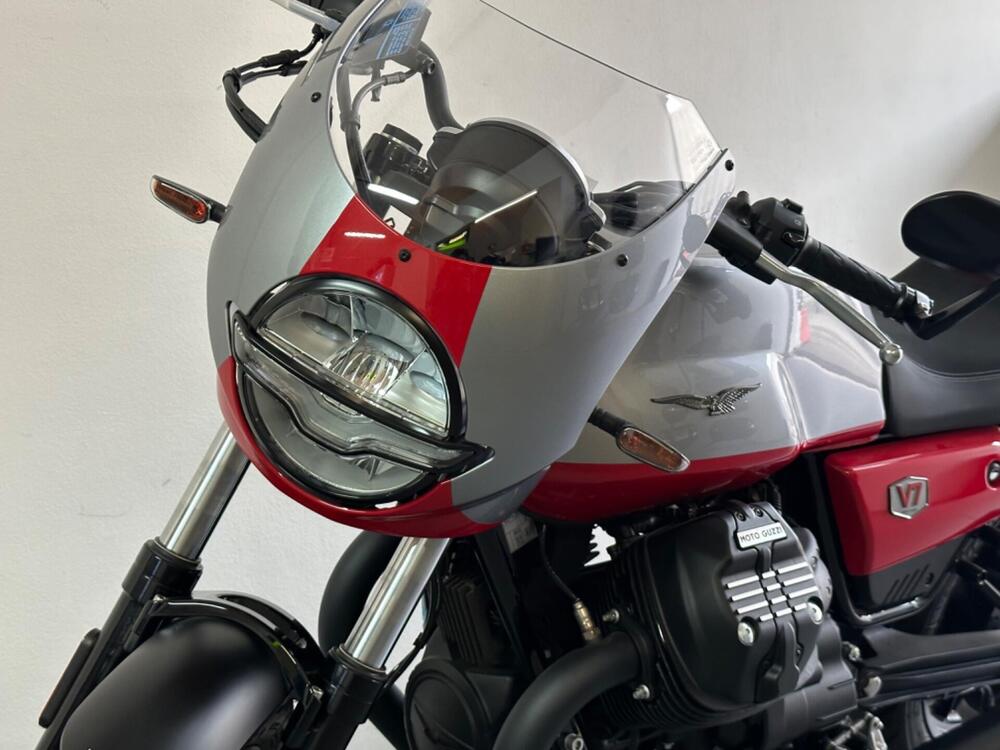 Moto Guzzi V7 Stone Corsa (2023 - 25) (3)