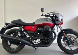 Moto Guzzi V7 Stone Corsa (2023 - 25) usata