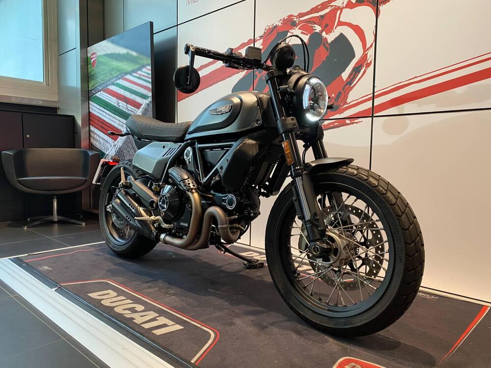 Ducati Scrambler 800 Night Shift (2021 - 22) (2)