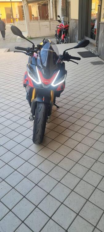 Aprilia Tuono 1100 V4 Factory (2021 - 24) (3)