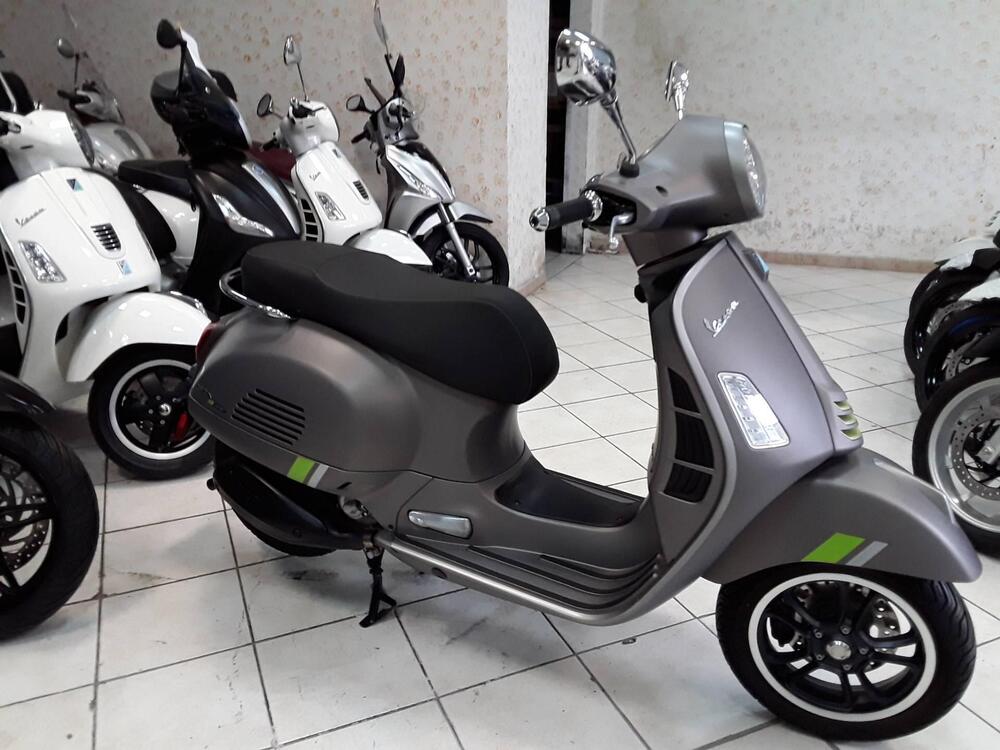 Vespa GTS 300 Supertech Hpe (2021 - 22) (5)