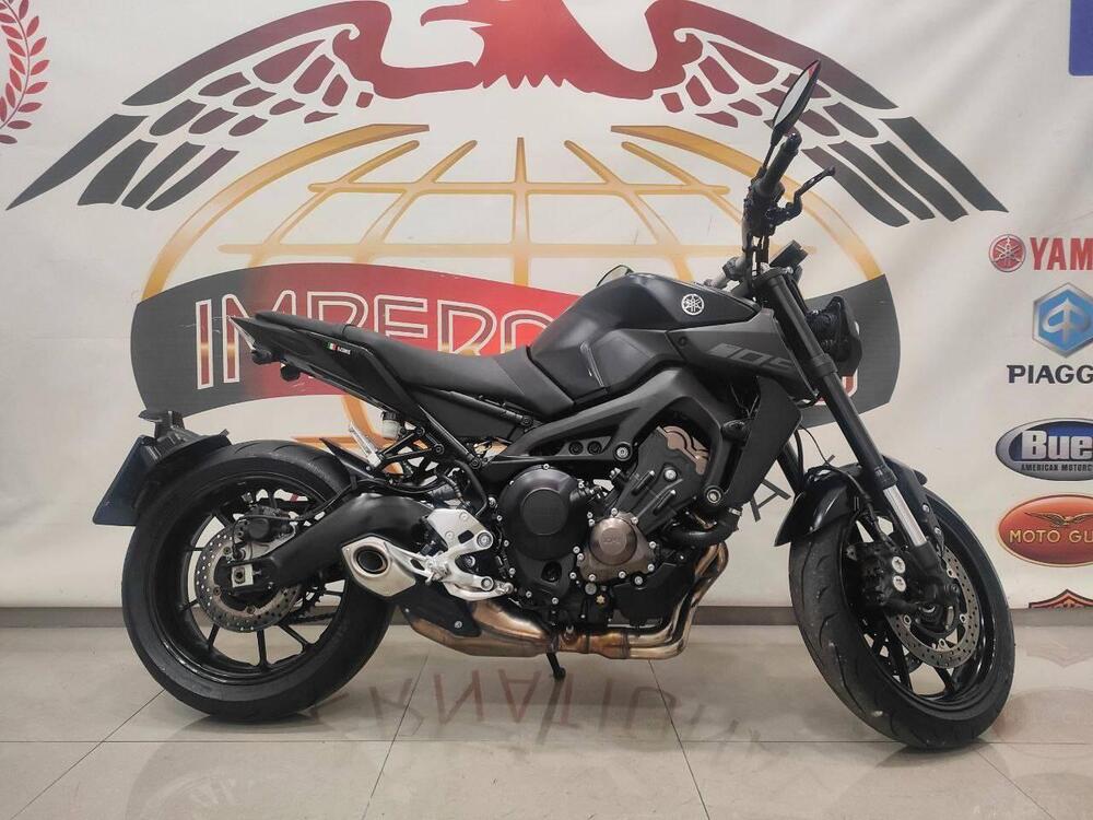 Yamaha MT-09 (2017 - 20) (2)