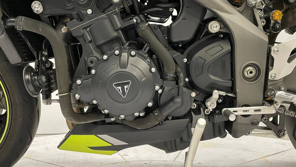 Triumph Speed Triple 1050 RS (2018 - 20) (4)