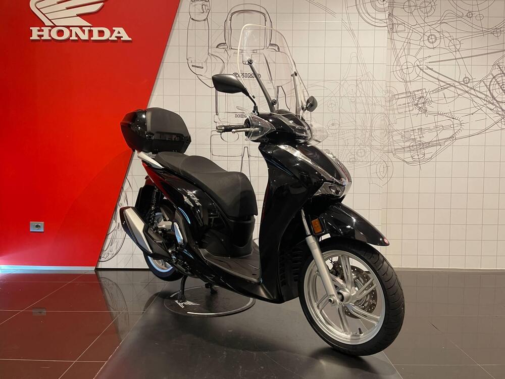 Honda SH 350 (2021 - 24) (3)