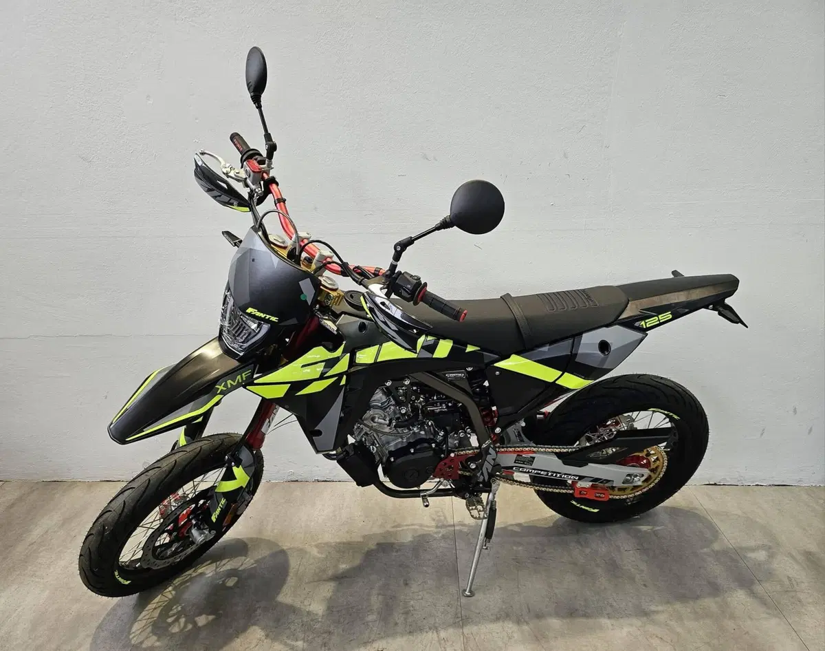 Fantic Motor XMF 125 Competition (2025 - 26) (2)