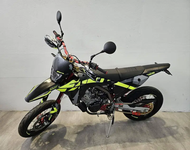 Fantic Motor XMF 125 Competition (2025 - 26) (2)