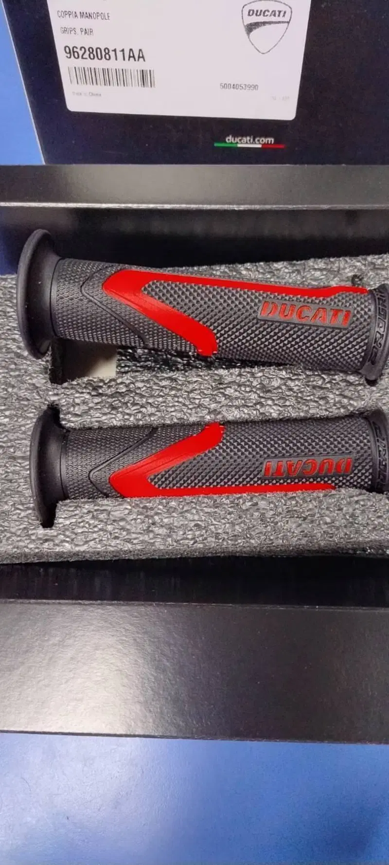 COPPIA MANOPOLE DUCATI (2)