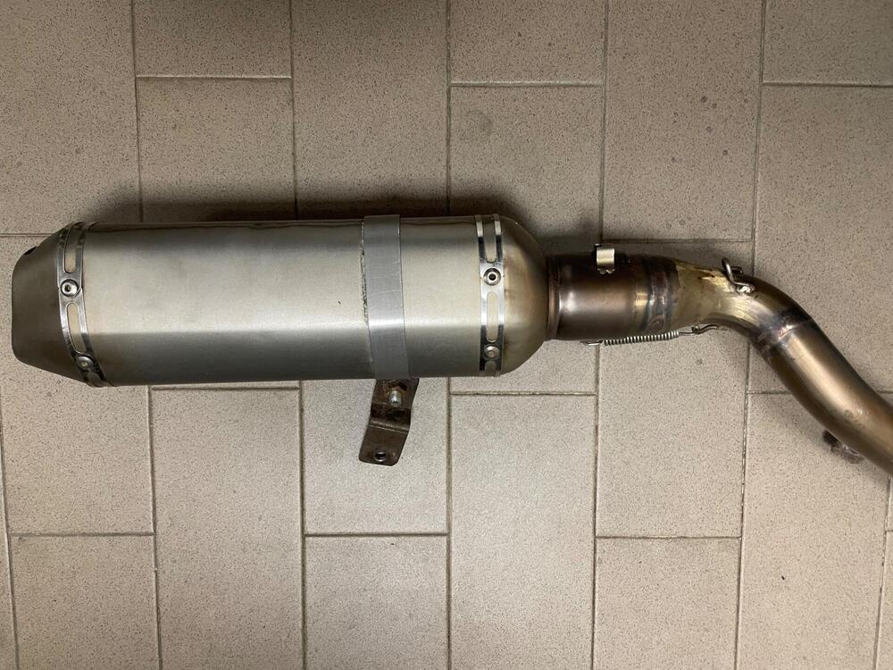 Terminale akrapovic (2)