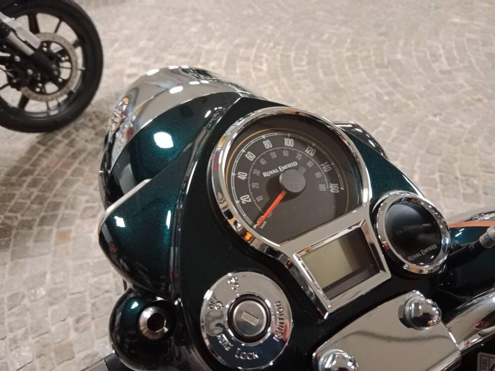 Royal Enfield Classic 350 (2021 - 25) (5)