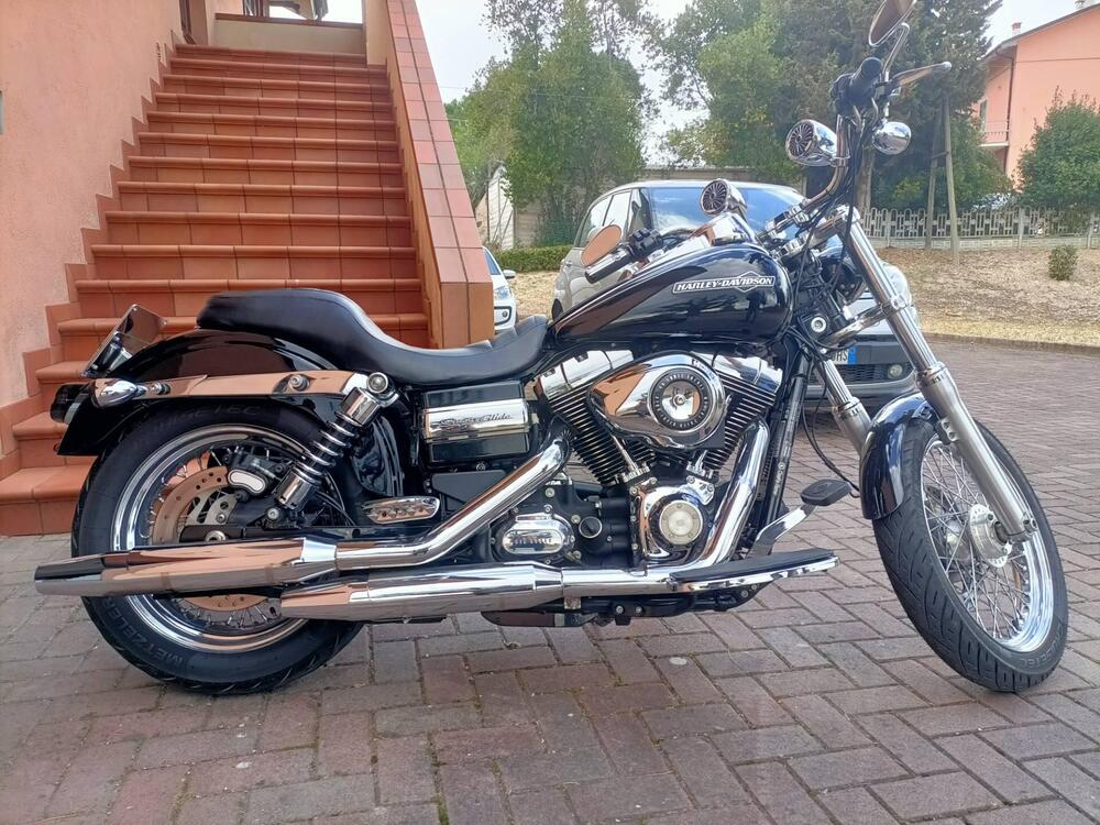 Harley-Davidson 1584 Super Glide Custom (2008 - 13) - FXDC