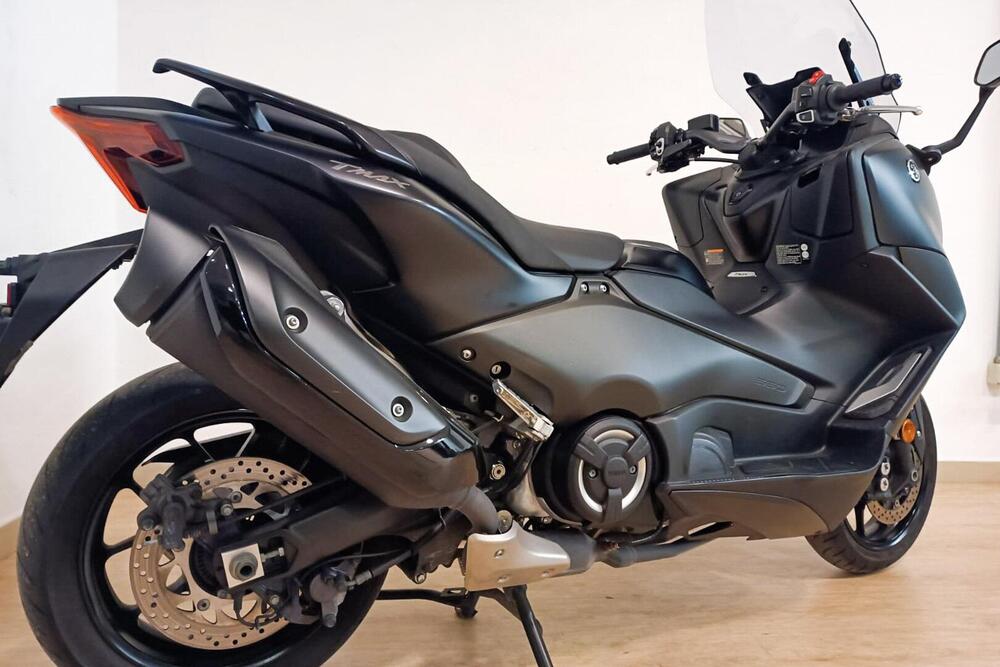 Yamaha T-Max 560 Tech Max (2020) (4)