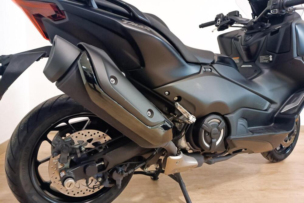 Yamaha T-Max 560 Tech Max (2020) (4)