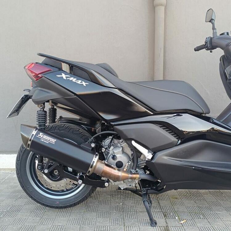 Yamaha X-Max 300 Tech Max (2021 - 24) (2)