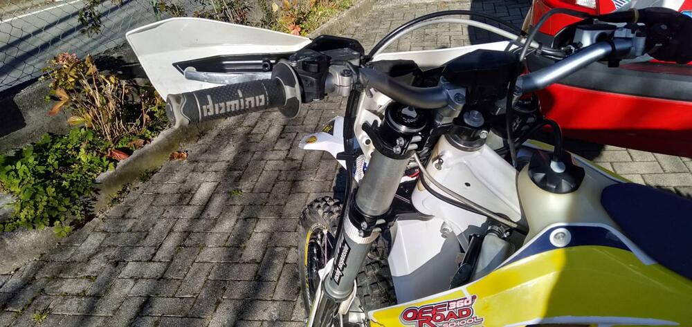 Husqvarna TE 300 (2016) (4)