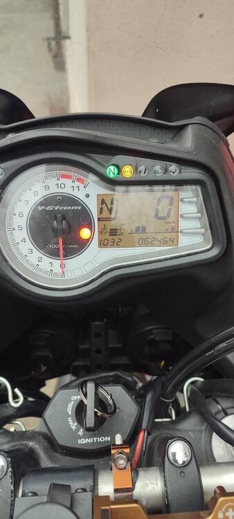 Suzuki V-Strom 650 ABS (2011 - 17) (2)