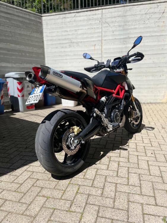 Aprilia Dorsoduro 900 (2017 - 20) (2)