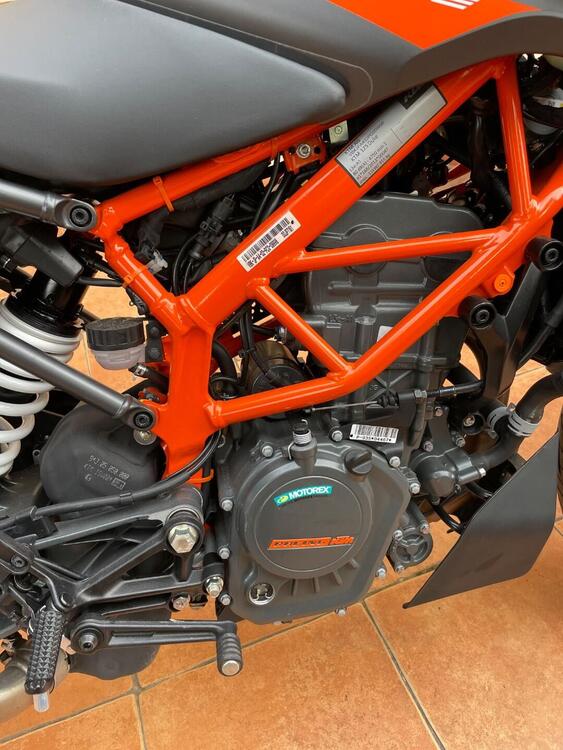 KTM 125 Duke (2021 - 23) (3)