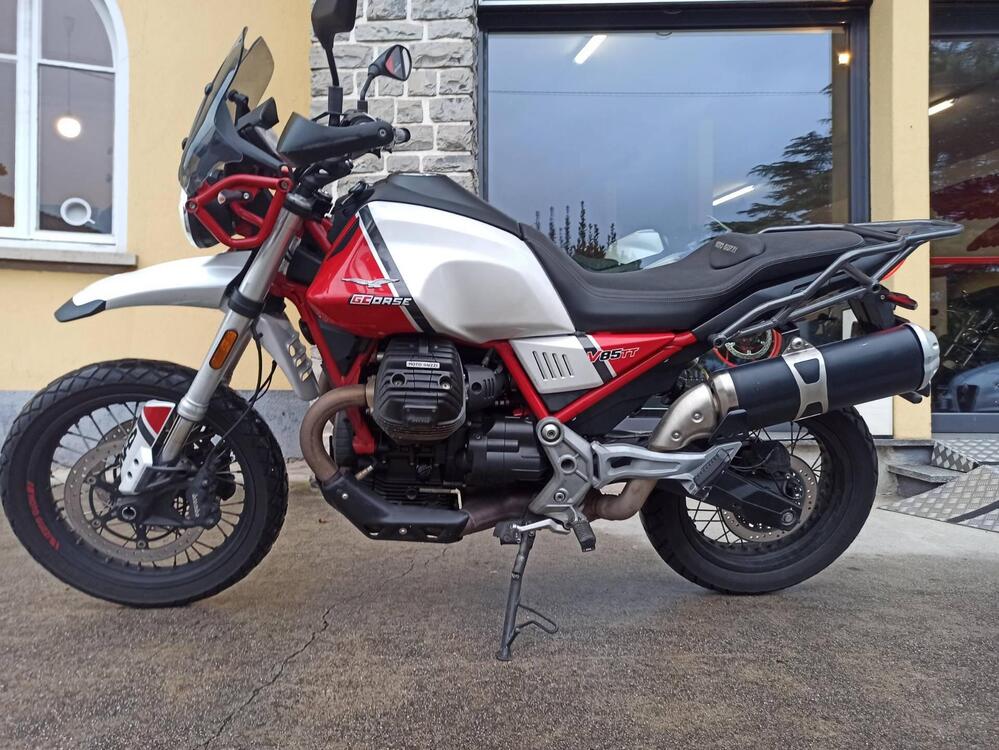 Moto Guzzi V85 TT Evocative Graphics (2019 - 20)