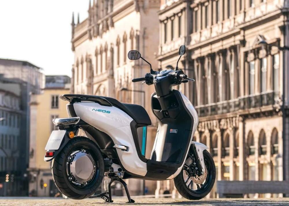 Yamaha Neo's L1e (2022 - 25) (2)