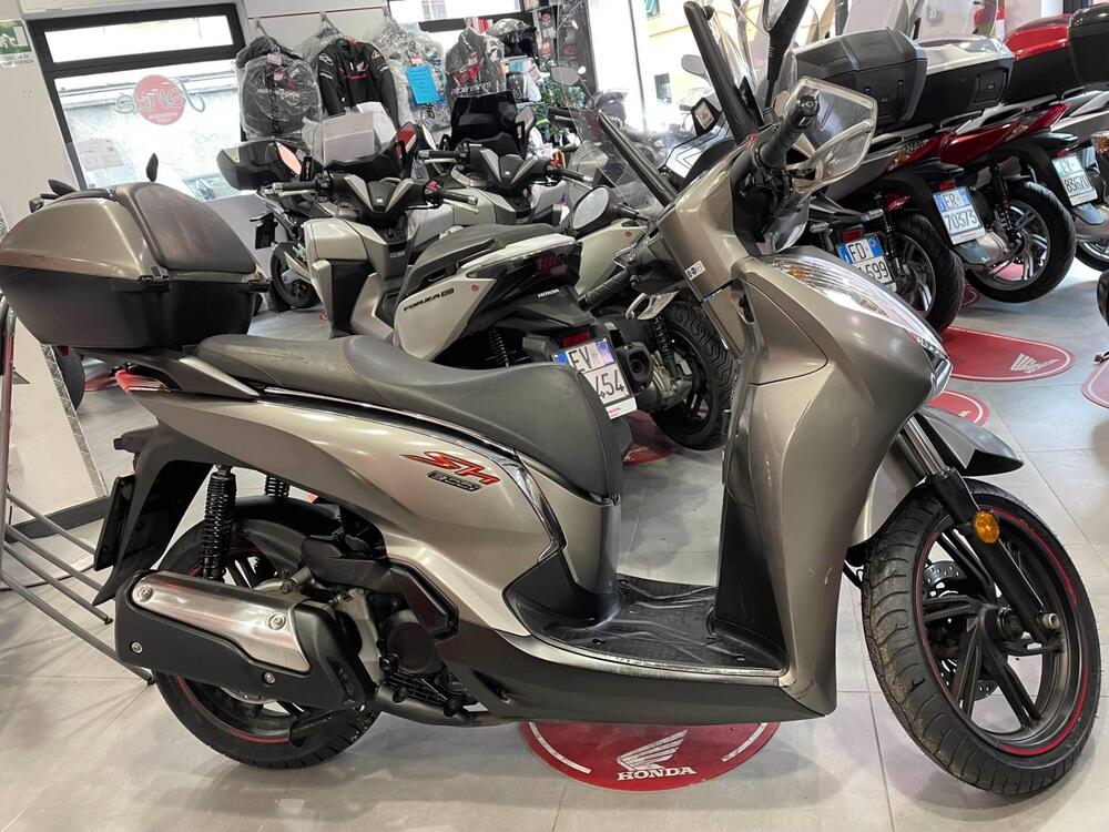 Honda SH 300 i Sport ABS (2018 - 20) (2)