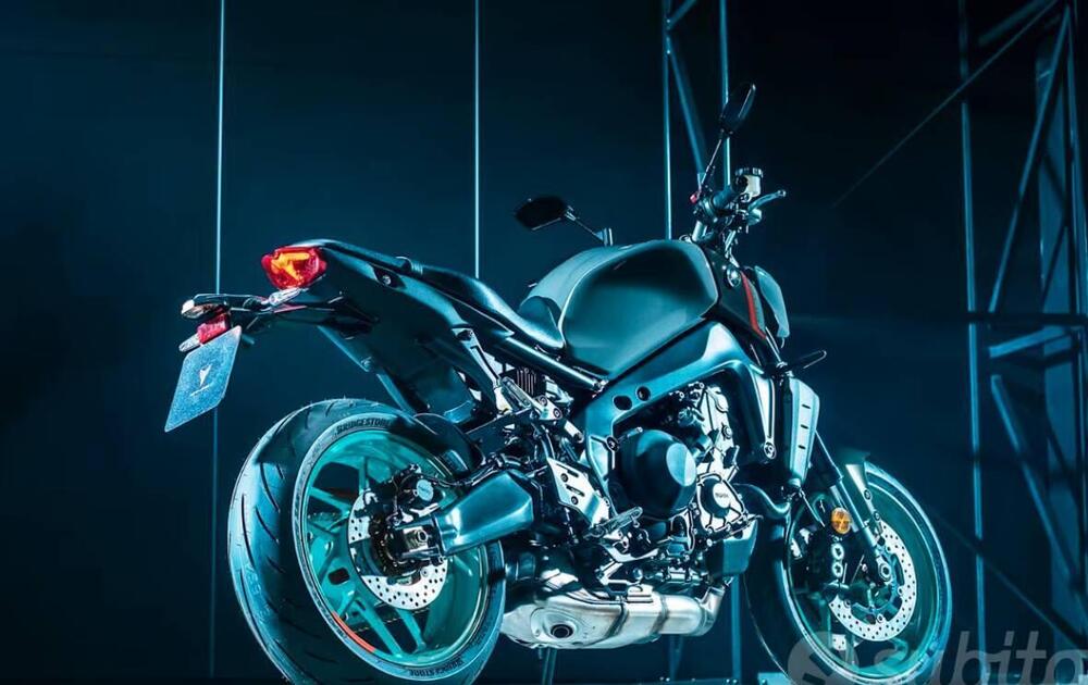 Yamaha MT-09 (2021 - 23) (4)