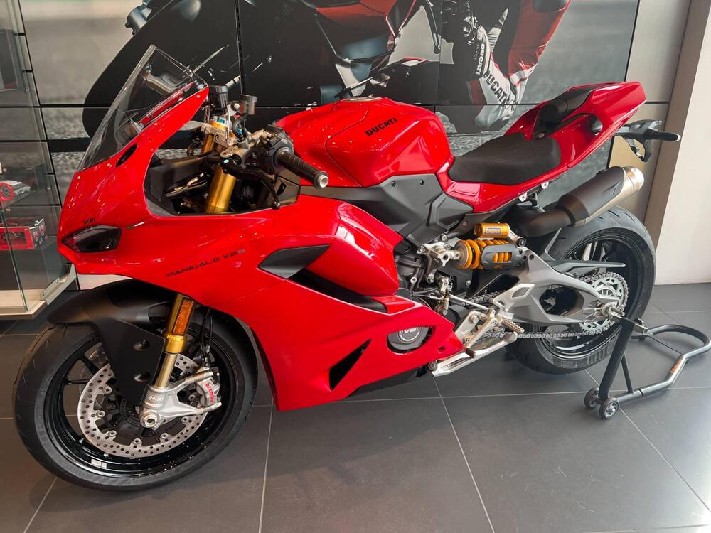 Ducati Panigale V2 S (2025)