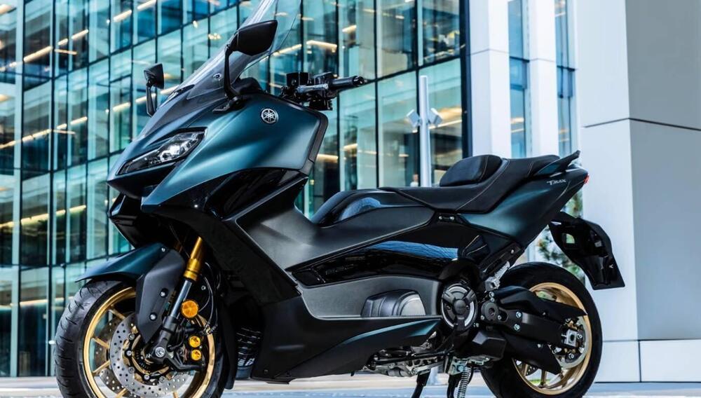 Yamaha T-Max 560 Tech Max (2025) (5)