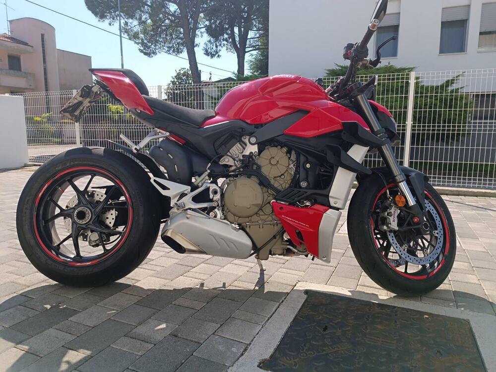 Ducati Streetfighter V4 1100 (2020) (2)