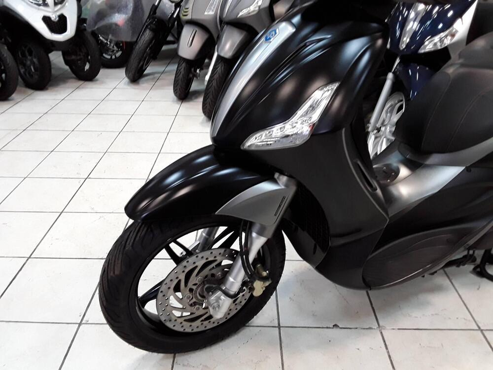 Piaggio Beverly 350 ABS (2016 - 20) (4)