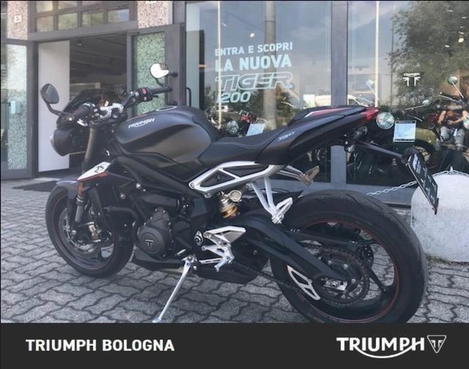 Triumph Street Triple RS (2017 - 19) (3)