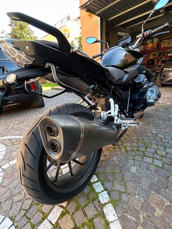 Bmw R 1250 R (2021 - 25) (2)