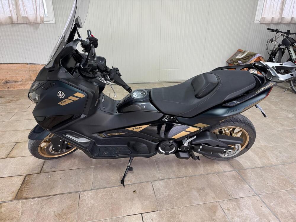 Yamaha T-Max 560 Tech Max (2022 - 24) (3)