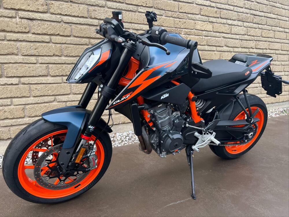 KTM 890 Duke R (2022 - 23) (4)