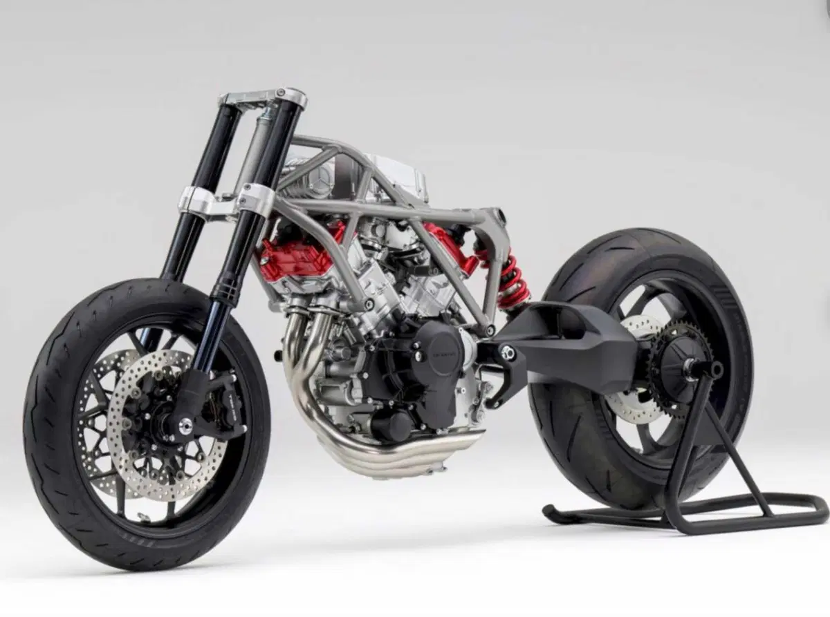 Honda V3 con compressore elettronico: sarà questo il futuro delle moto sportive?