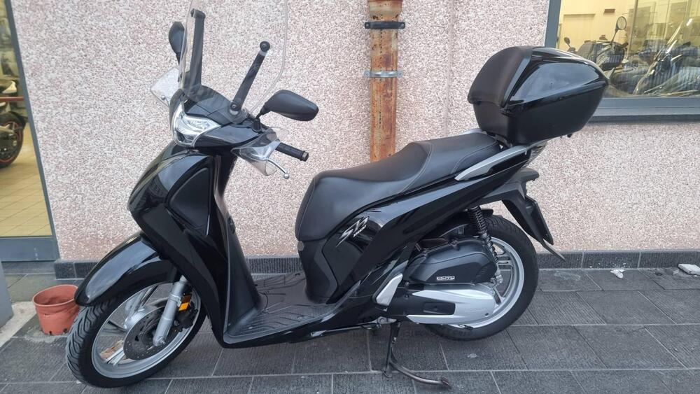 Honda SH 150 i (2017 - 19) (2)