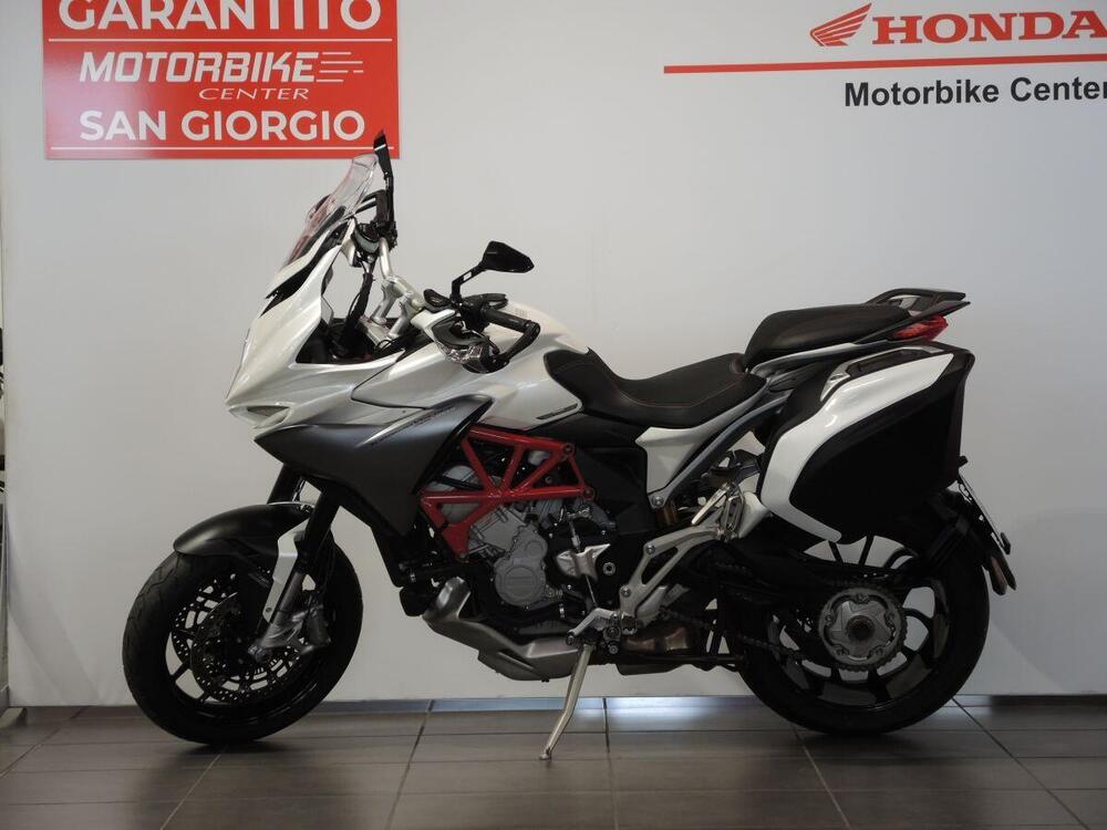 MV Agusta Turismo Veloce 800 Lusso (2014 - 16) (2)