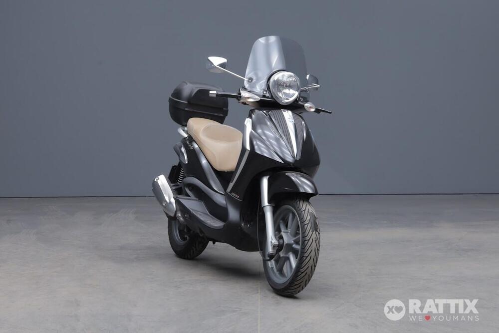 Piaggio Beverly Tourer 300