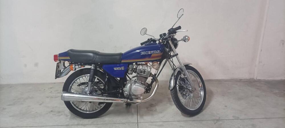 Honda CB125E