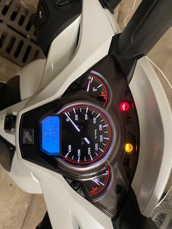 Honda SH 300 i ABS (2016 - 20) (4)