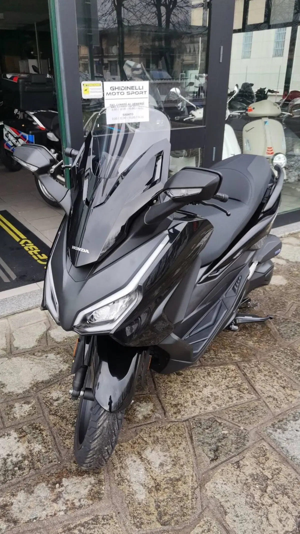 Honda Forza 350 (2025 - 26) (3)