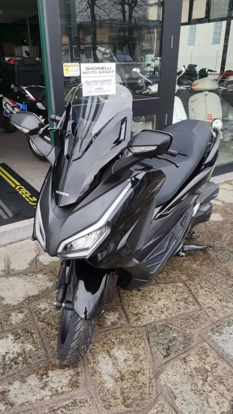 Honda Forza 350 (2025 - 26) (3)