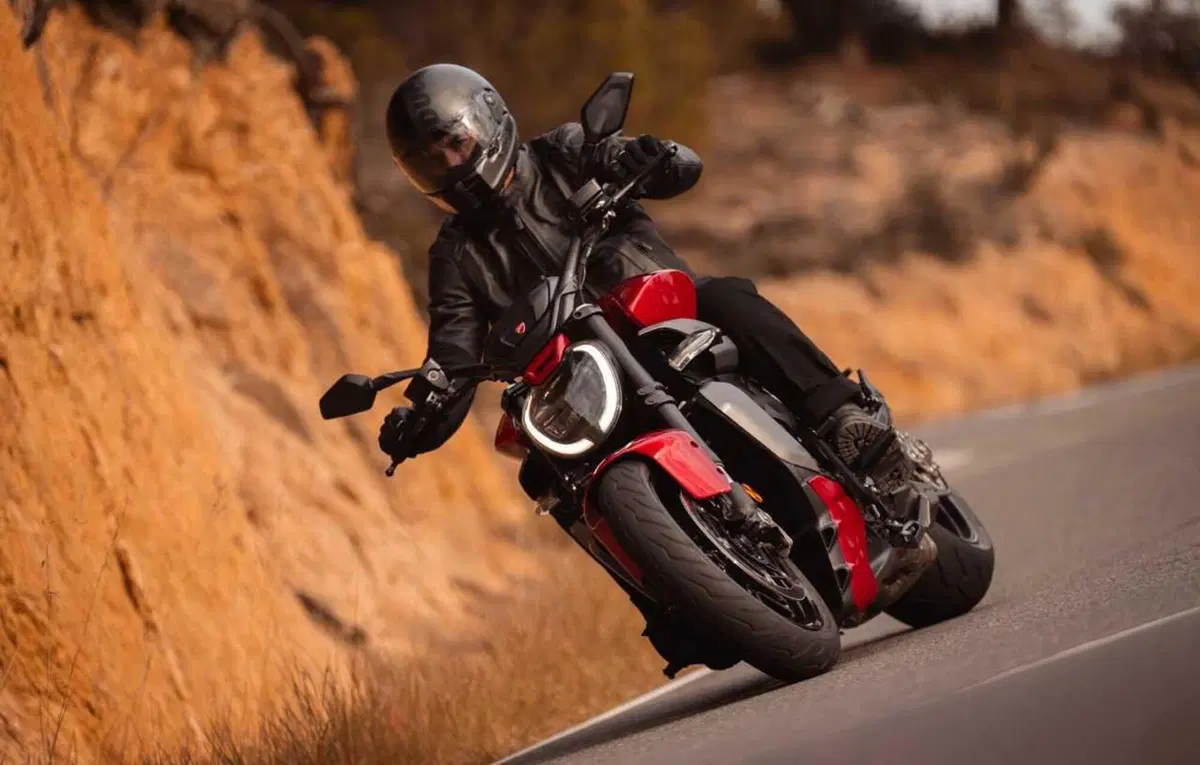 Ducati XDiavel V4: la muscle cruiser si evolve (6)