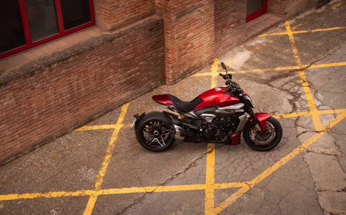 Ducati XDiavel V4: la muscle cruiser si evolve (9)