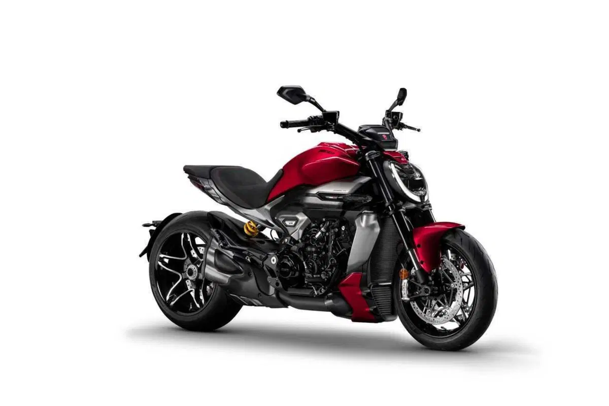 Ducati XDiavel V4: la muscle cruiser si evolve