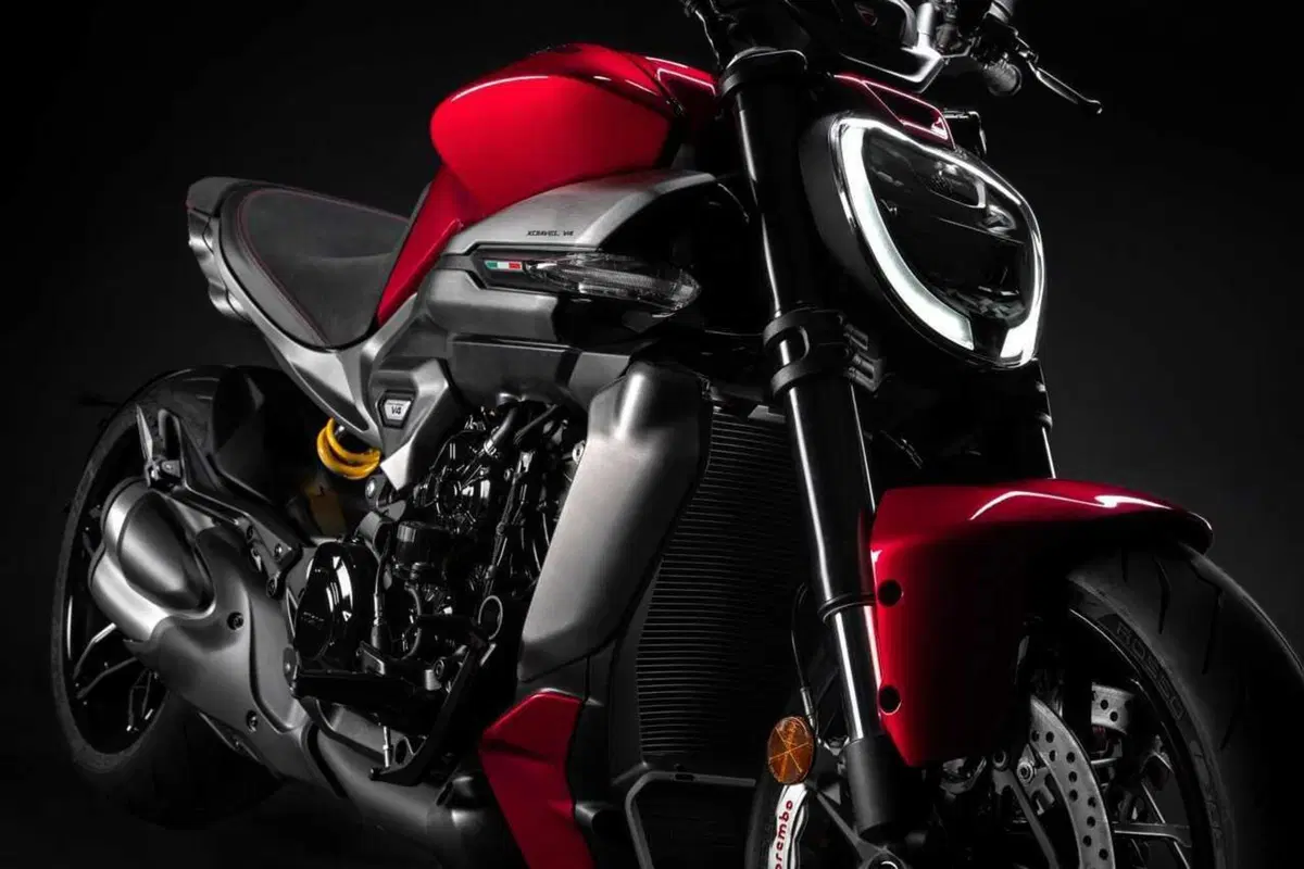Ducati XDiavel V4: la muscle cruiser si evolve (4)