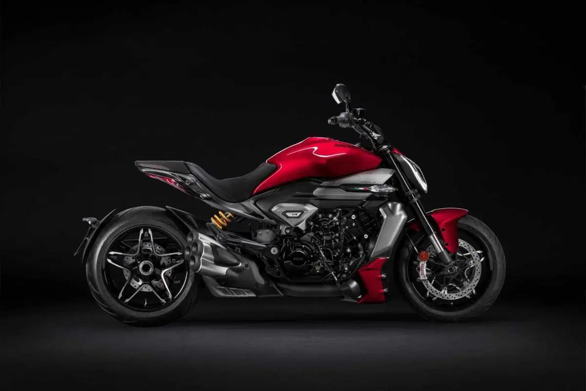 Ducati XDiavel V4: la muscle cruiser si evolve (12)