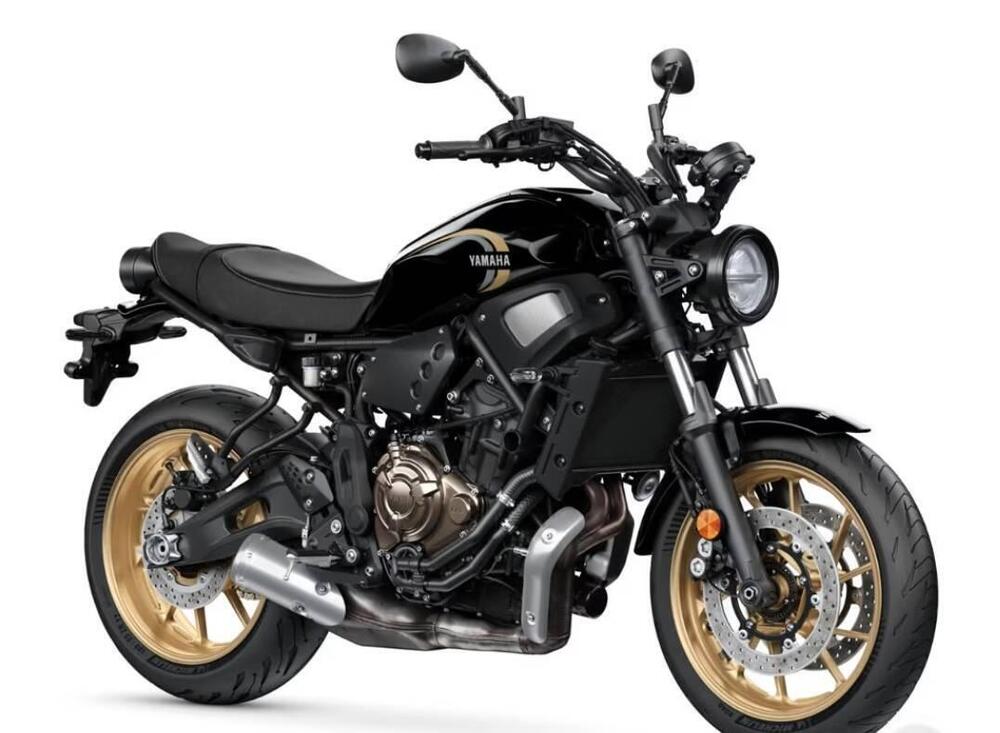 Yamaha XSR 700 (2022 - 25)