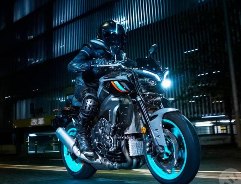 Yamaha MT-10 SP (2022 - 25) (2)