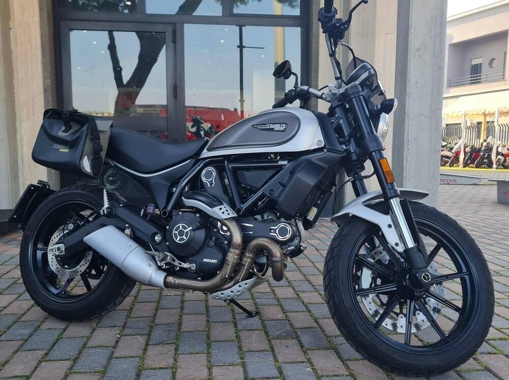 Ducati Scrambler 800 Icon (2017 - 20) (2)